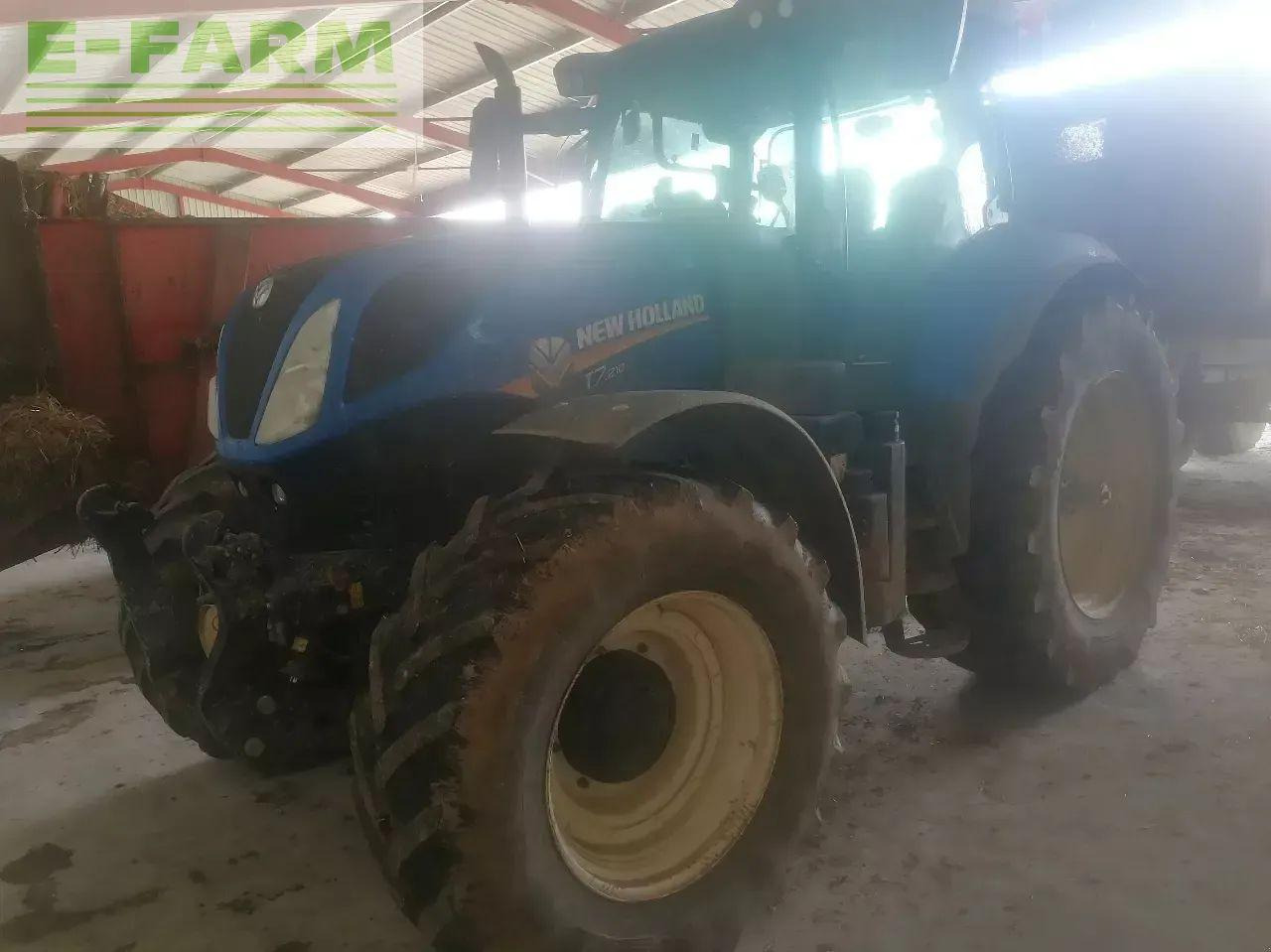New Holland t7 210 sw - Traktor: das Bild 3 New Holland t7 210 sw - Traktor: das Bild 3