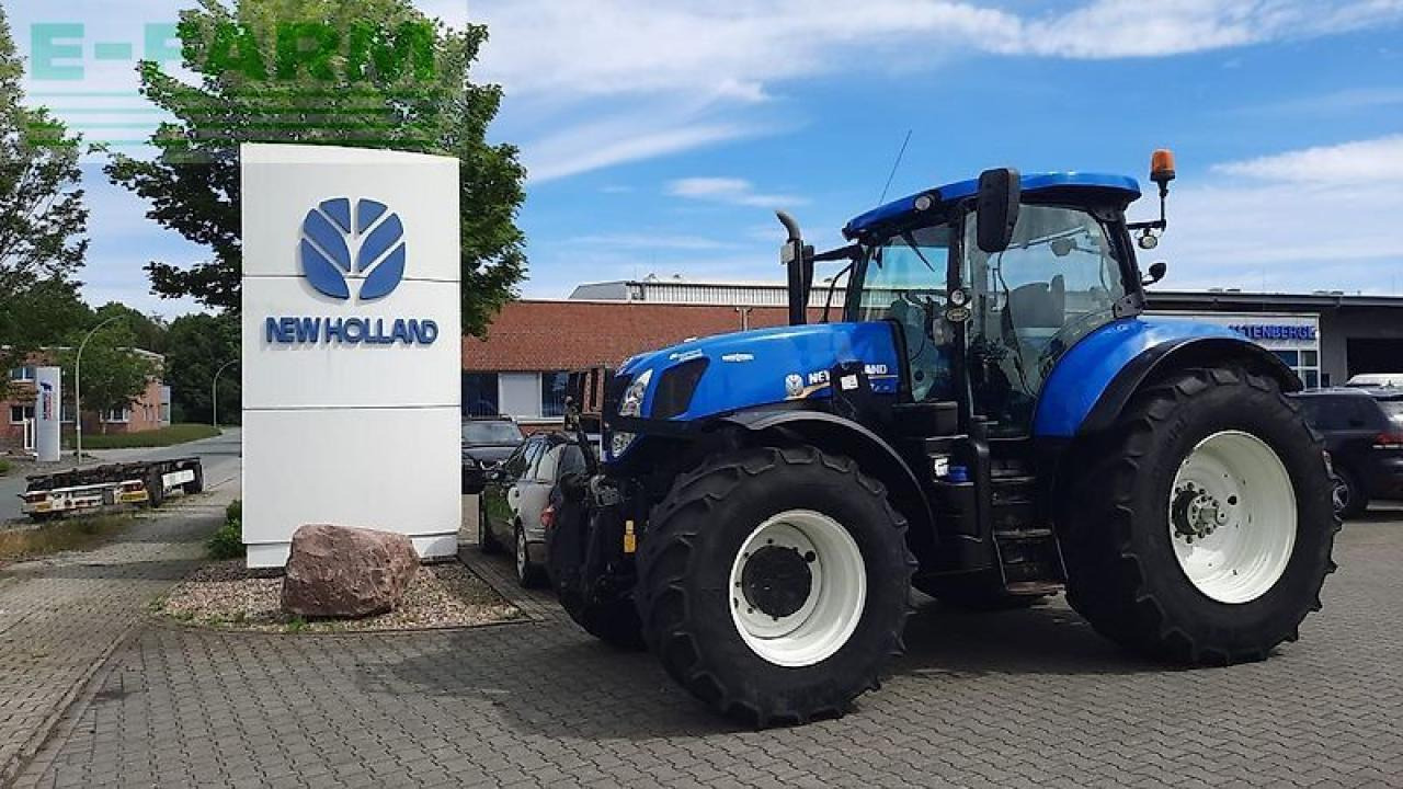 New Holland t7.220 ac - Traktor: das Bild 2 New Holland t7.220 ac - Traktor: das Bild 2