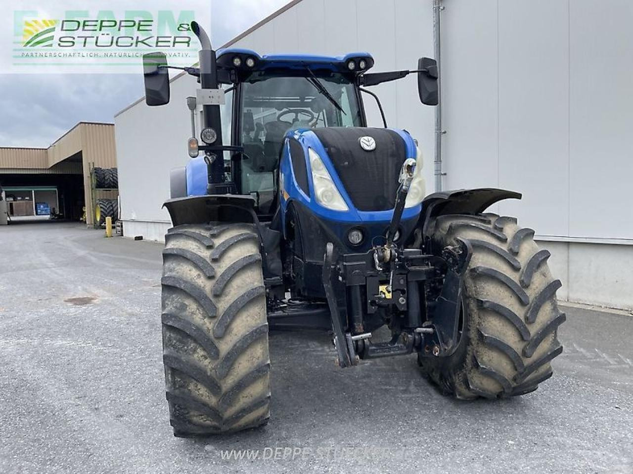 New Holland t7.230 - Traktor: das Bild 3 New Holland t7.230 - Traktor: das Bild 3