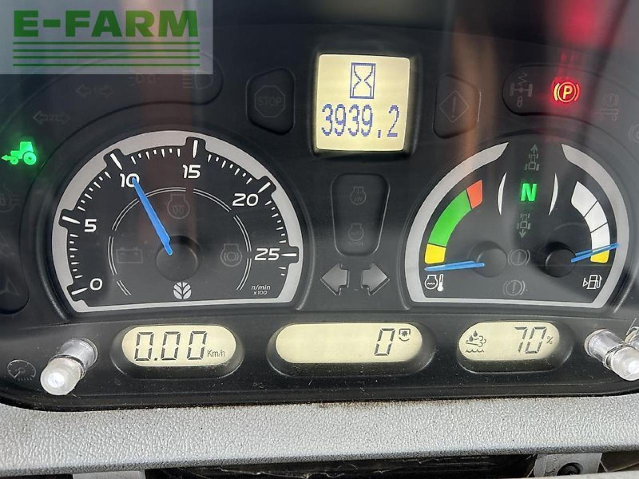 New Holland t7.230 - Traktor: das Bild 4 New Holland t7.230 - Traktor: das Bild 4