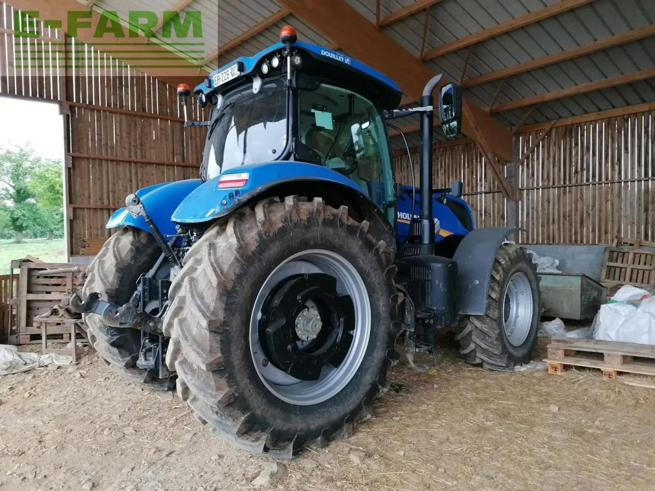 New Holland t7 230 ac - Traktor: das Bild 2 New Holland t7 230 ac - Traktor: das Bild 2
