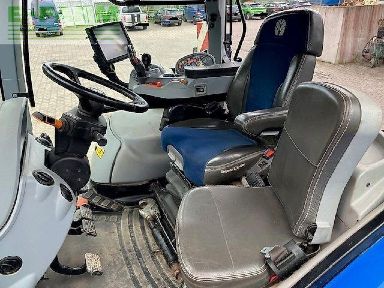 Traktor New Holland t7.275: das Bild 6