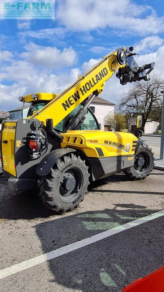 Teleskoplader New Holland th5.26: das Bild 8