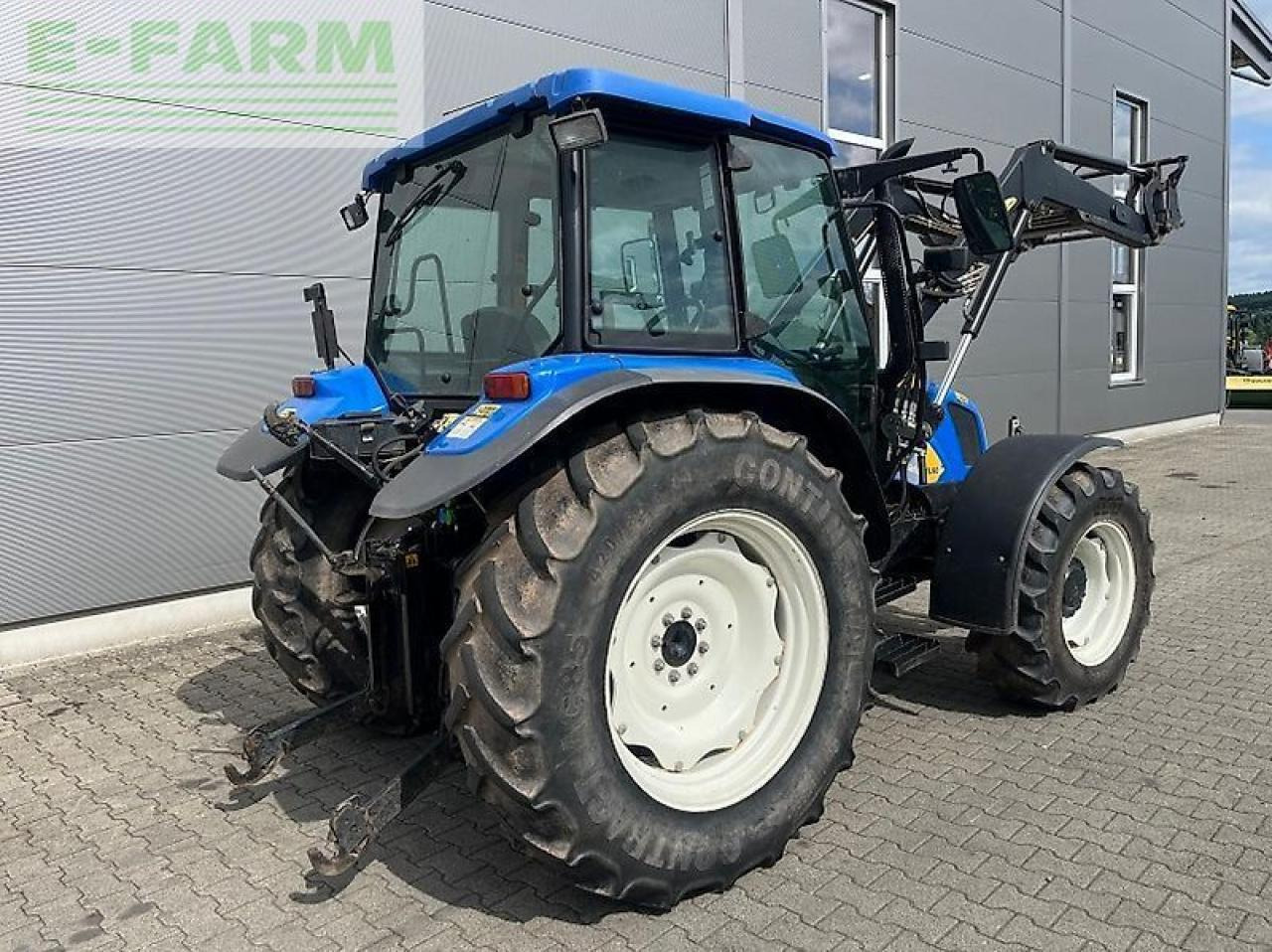 New Holland tl 90 a A - Traktor: das Bild 3 New Holland tl 90 a A - Traktor: das Bild 3