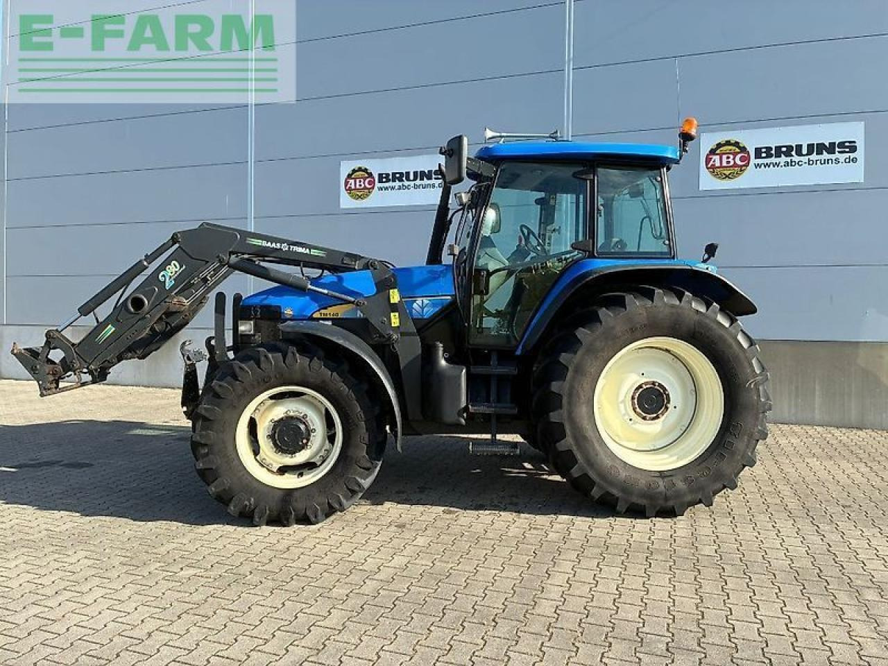 New Holland tm 140 - Traktor: das Bild 2 New Holland tm 140 - Traktor: das Bild 2