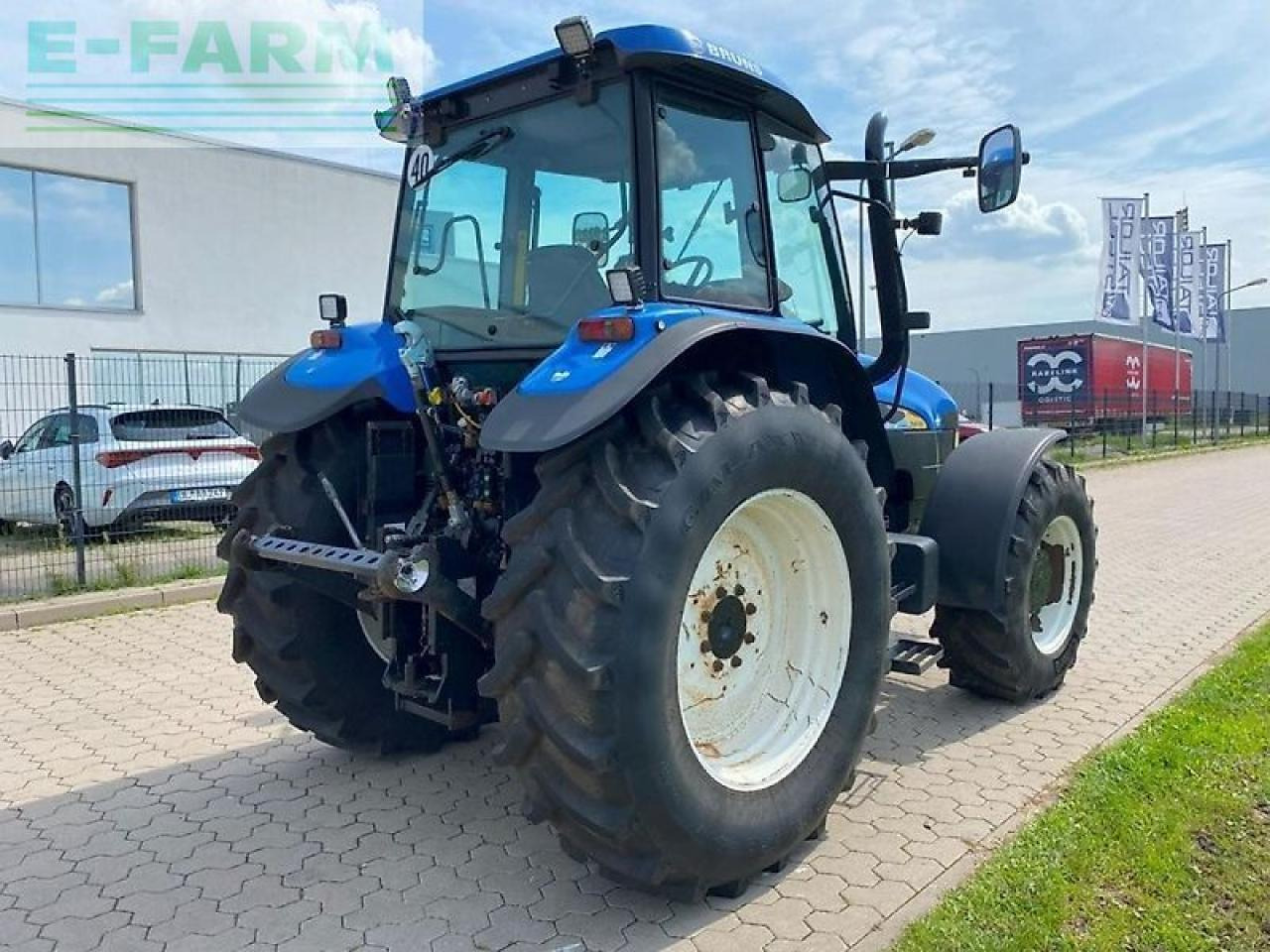 New Holland tm 155 - Traktor: das Bild 4 New Holland tm 155 - Traktor: das Bild 4
