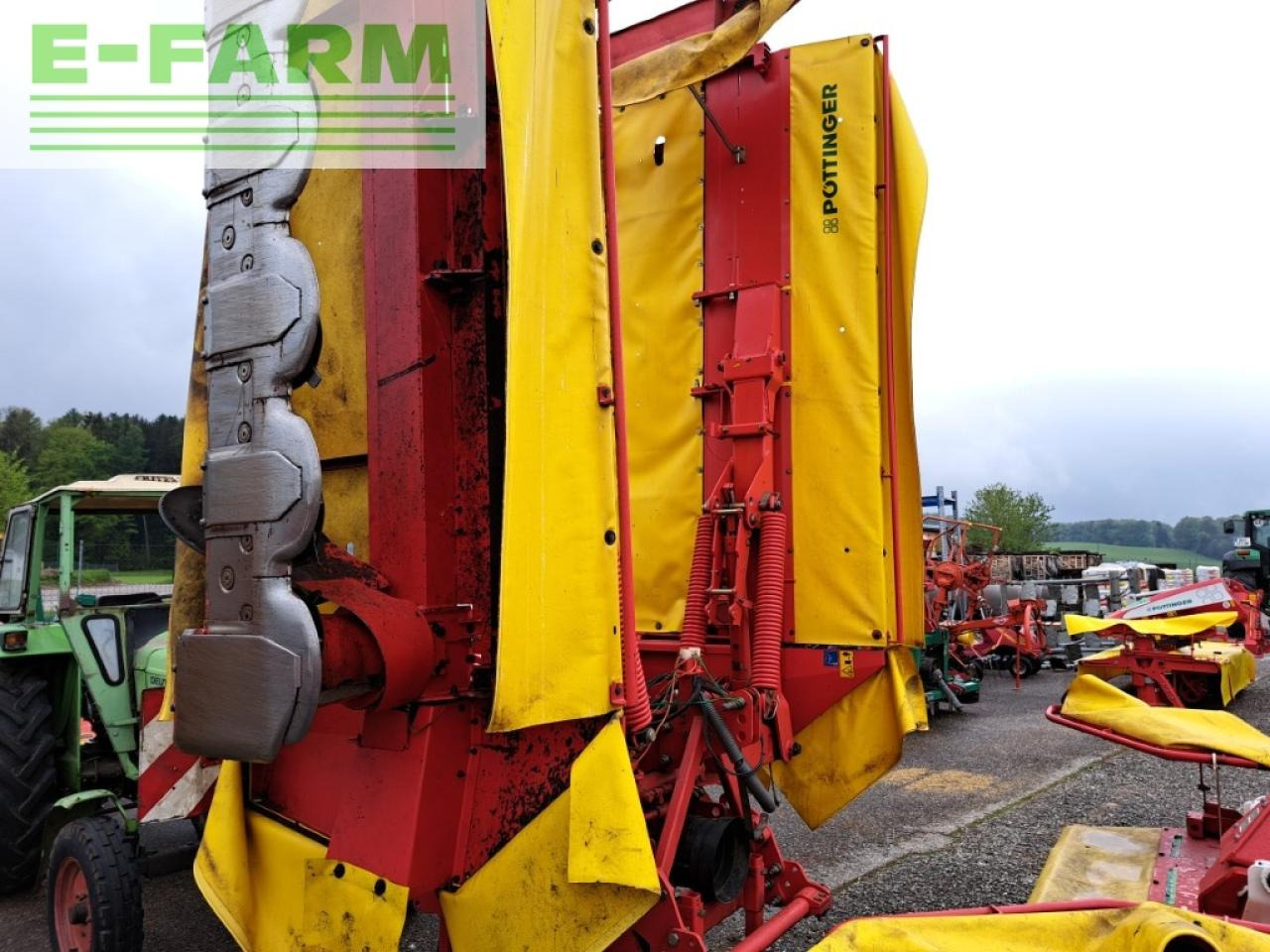 Pöttinger Novacat V 8600 - Mähwerk: das Bild 2 Pöttinger Novacat V 8600 - Mähwerk: das Bild 2