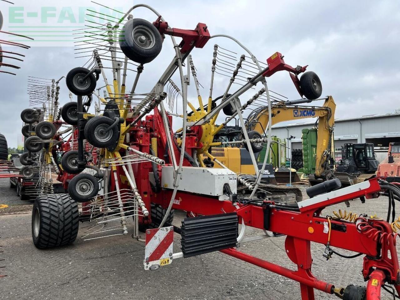 Pöttinger top 1252 c, top zustand ! - Heuwender/ Wenderechen: das Bild 2 Pöttinger top 1252 c, top zustand ! - Heuwender/ Wenderechen: das Bild 2