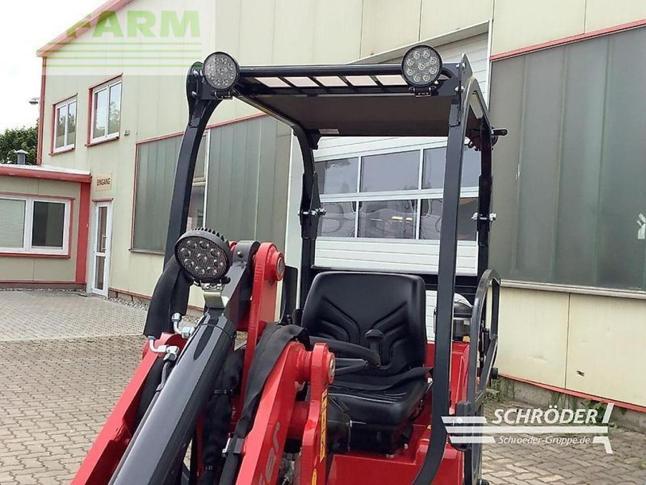 Schäffer 2028-2 - Minibagger: das Bild 2 Schäffer 2028-2 - Minibagger: das Bild 2