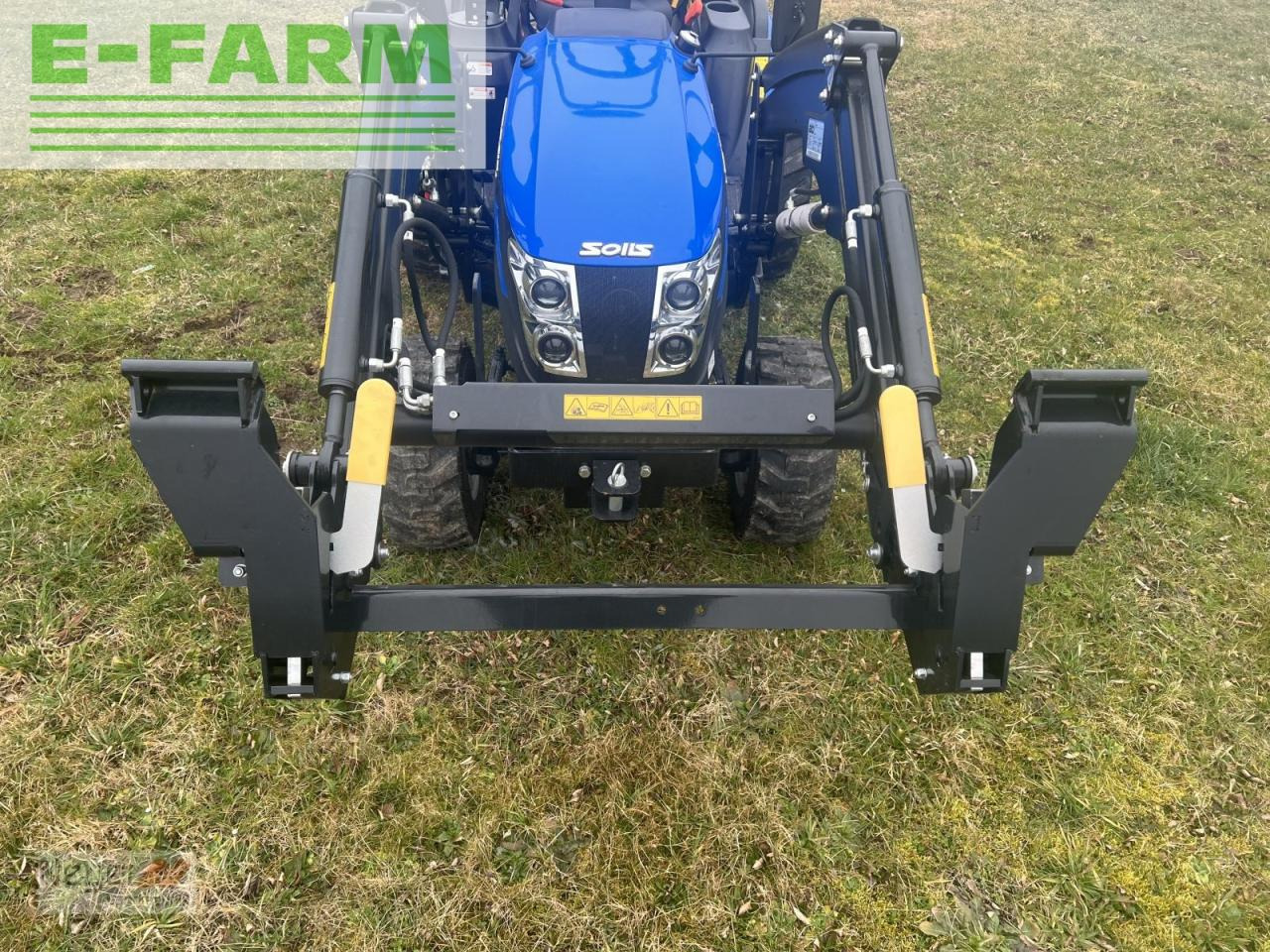 Solis 26 hydrostat mit quicke frontlader - Traktor: das Bild 5 Solis 26 hydrostat mit quicke frontlader - Traktor: das Bild 5