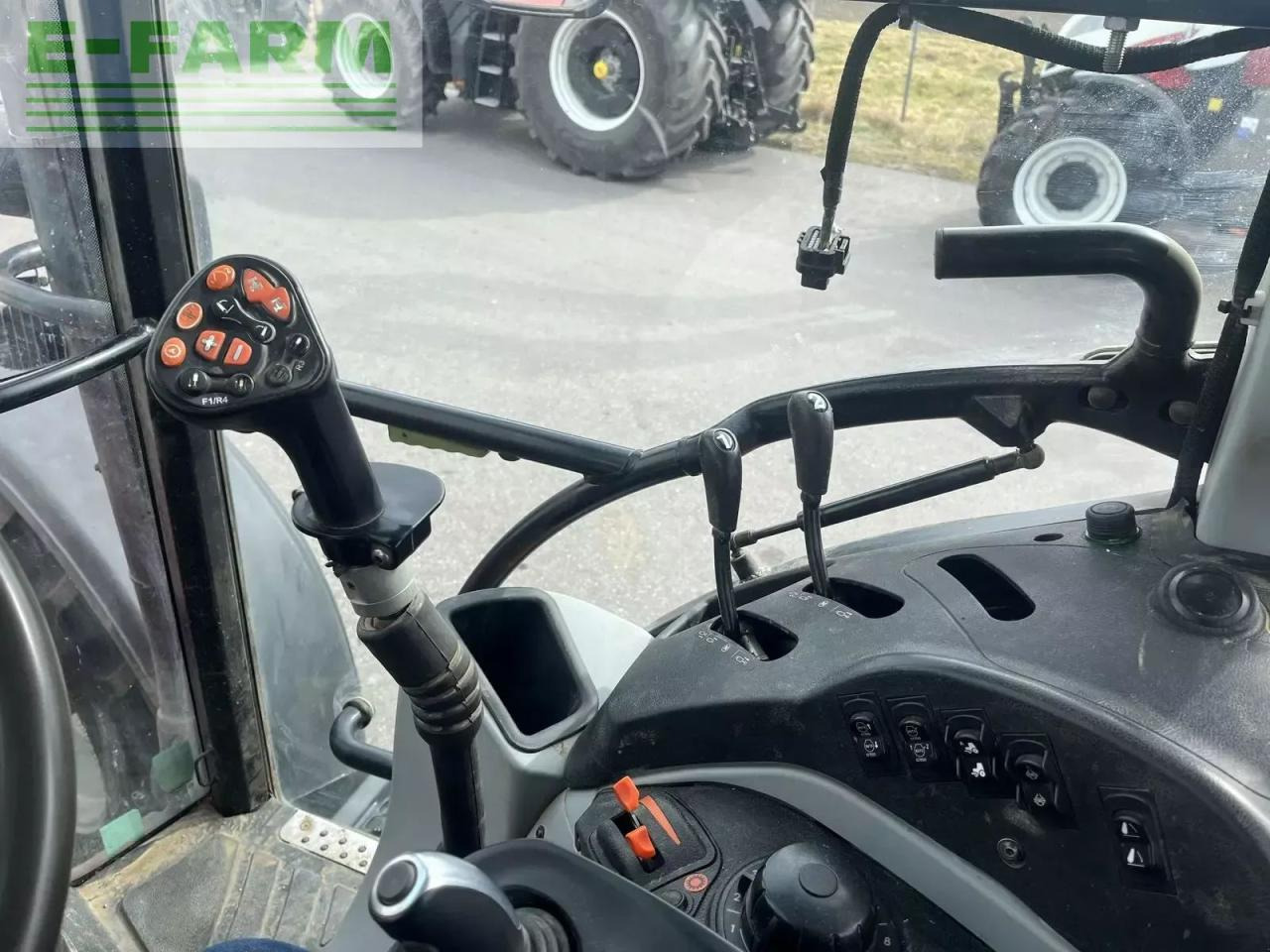 Traktor Steyr 4105 multi profi: das Bild 8