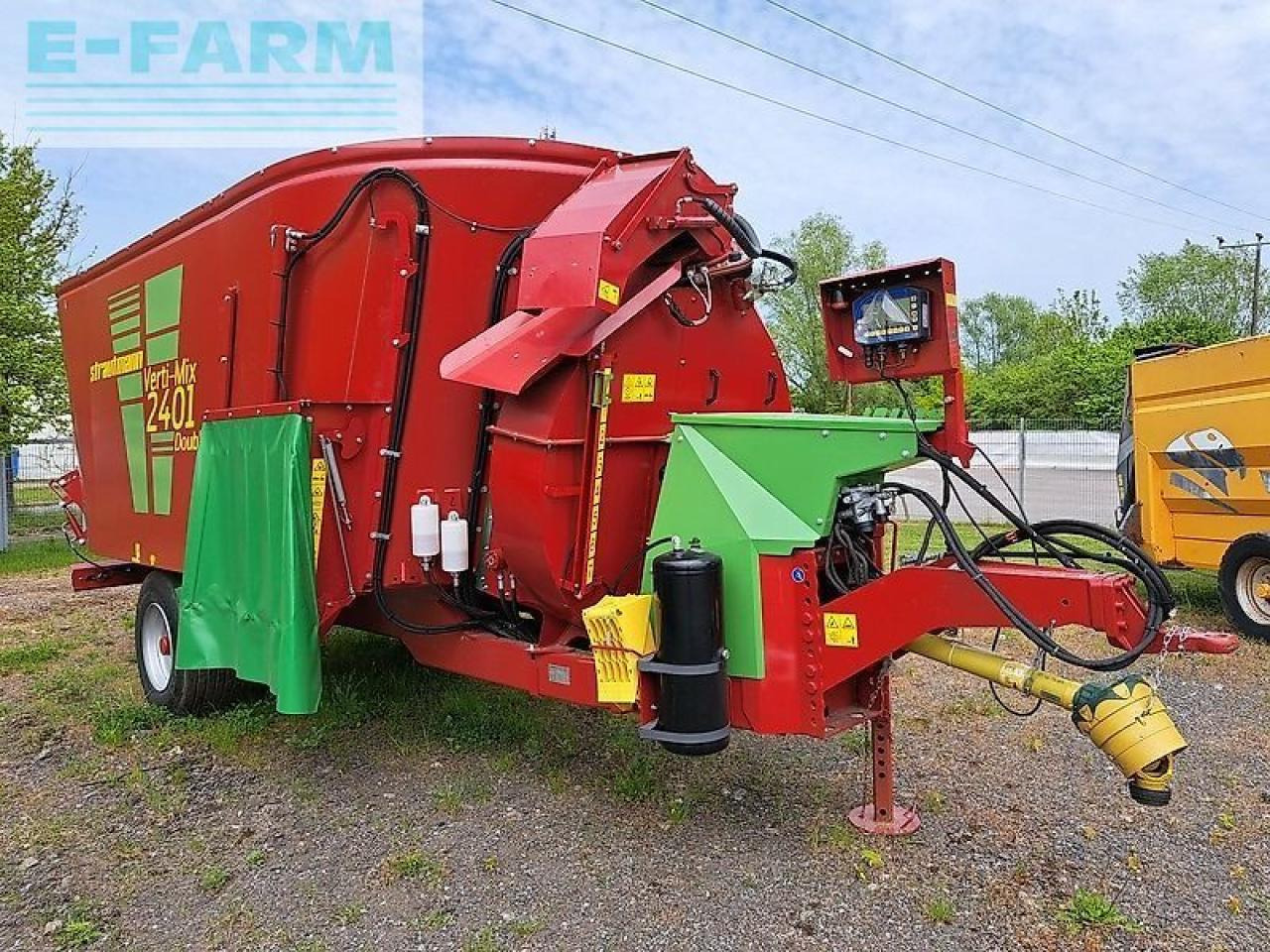 Strautmann verti mix 2401 double - Fütterungstechnik: das Bild 3 Strautmann verti mix 2401 double - Fütterungstechnik: das Bild 3