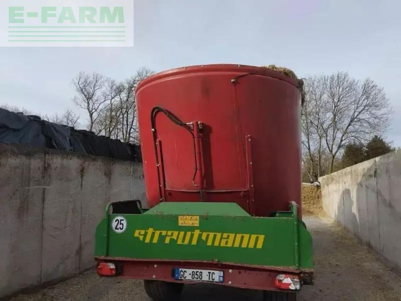 Strautmann vertimix 1651 - Fütterungstechnik: das Bild 5 Strautmann vertimix 1651 - Fütterungstechnik: das Bild 5