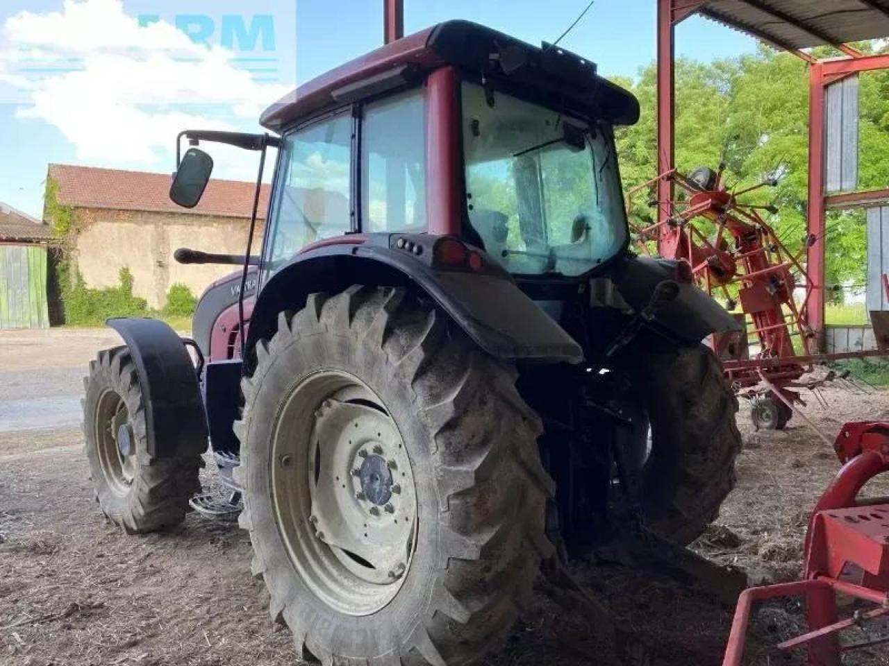 Valtra n111 - Traktor: das Bild 4 Valtra n111 - Traktor: das Bild 4