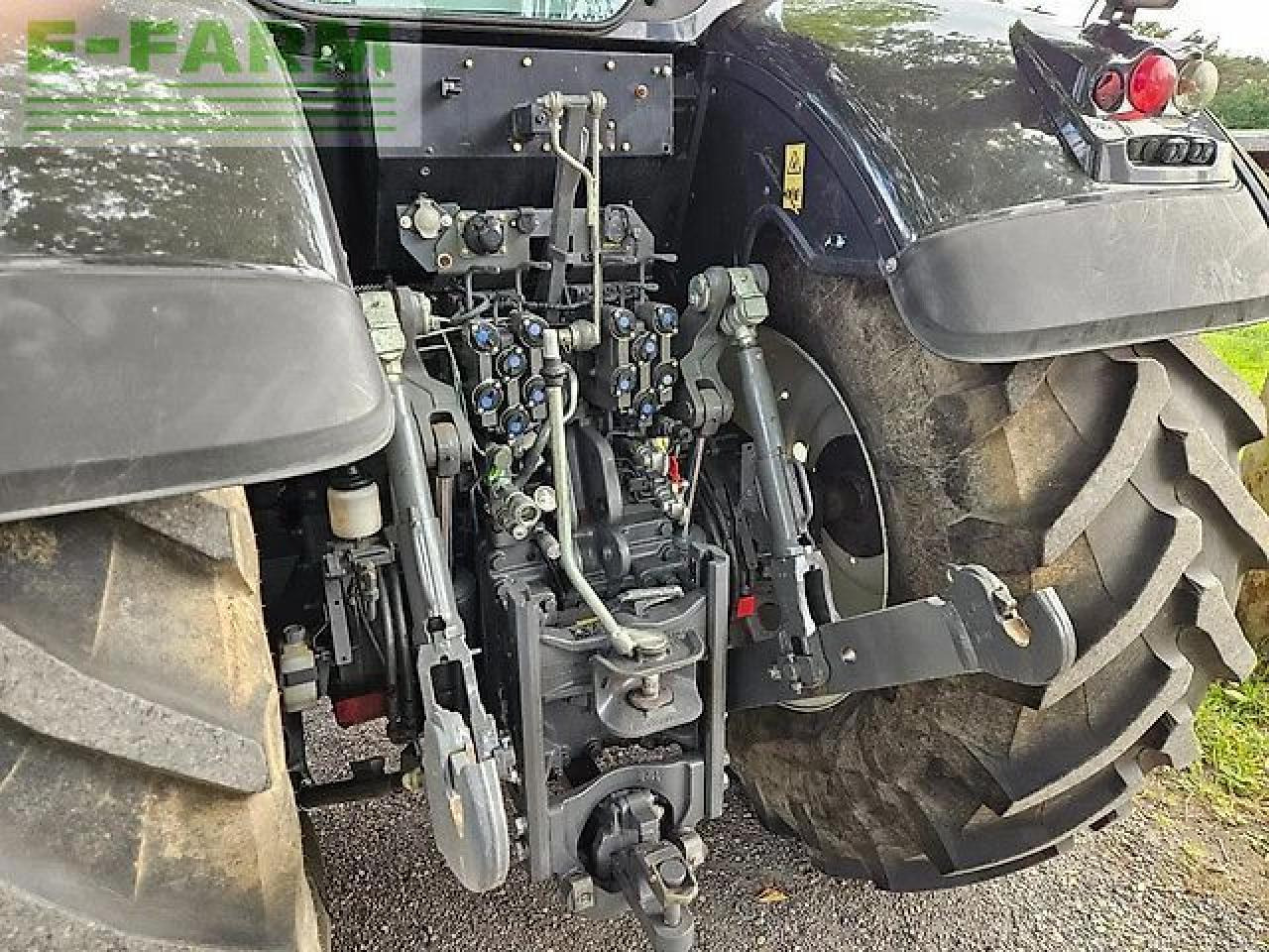 Traktor Valtra s394 smarttouch twintrac s274 s294 s324 s354 s374 fendt agco: das Bild 7