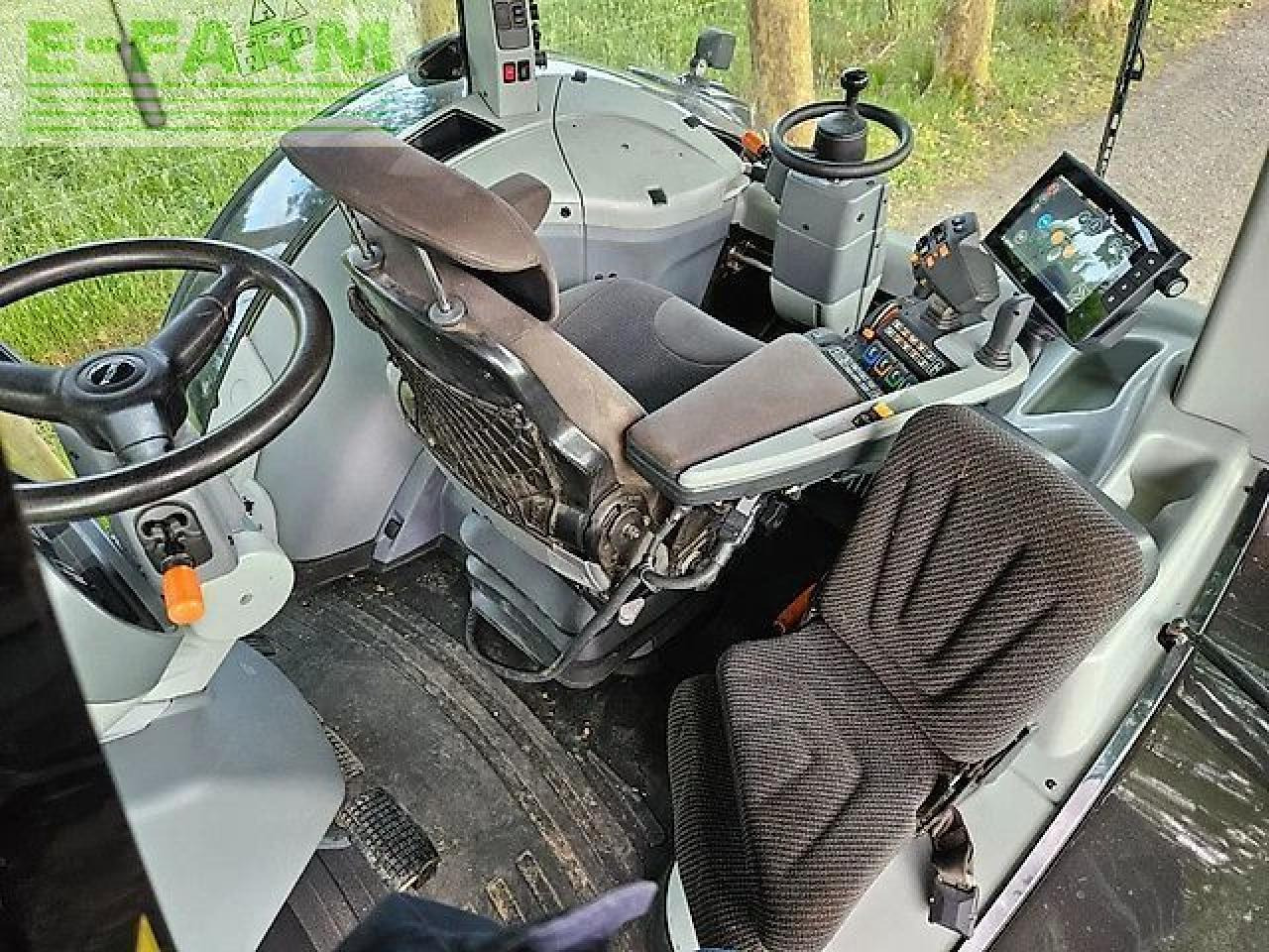 Traktor Valtra s394 smarttouch twintrac s274 s294 s324 s354 s374 fendt agco: das Bild 20