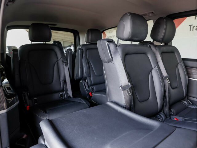 MERCEDES-BENZ EQV 300 Extralang,Avantgarde,7Sitze,2Schiebetür - Kleinbus, Elektrobus: das Bild 3 MERCEDES-BENZ EQV 300 Extralang,Avantgarde,7Sitze,2Schiebetür - Kleinbus, Elektrobus: das Bild 3