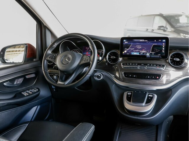 MERCEDES-BENZ EQV 300 Extralang,Avantgarde,7Sitze,2Schiebetür - Kleinbus, Elektrobus: das Bild 4 MERCEDES-BENZ EQV 300 Extralang,Avantgarde,7Sitze,2Schiebetür - Kleinbus, Elektrobus: das Bild 4