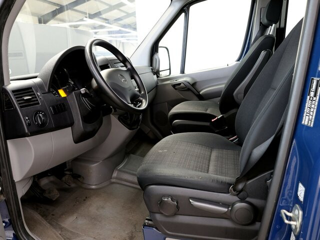 MERCEDES-BENZ Sprinter 316CDI DOKA,Allrad,Klima - Pritsche Transporter, Transporter mit Doppelkabine: das Bild 2 MERCEDES-BENZ Sprinter 316CDI DOKA,Allrad,Klima - Pritsche Transporter, Transporter mit Doppelkabine: das Bild 2