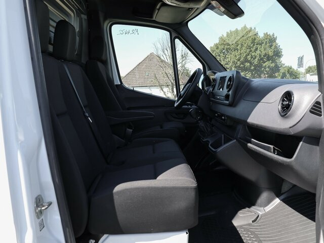 MERCEDES-BENZ Sprinter 317 CDI Kasten,L2H2,MBUX,Kamera - Kastenwagen: das Bild 3 MERCEDES-BENZ Sprinter 317 CDI Kasten,L2H2,MBUX,Kamera - Kastenwagen: das Bild 3