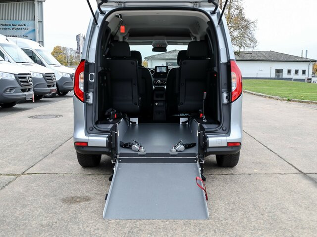 MERCEDES-BENZ T 180 Progressive,AMF Rollstuhlrampe,LED,Navi... - Personentransporter: das Bild 2 MERCEDES-BENZ T 180 Progressive,AMF Rollstuhlrampe,LED,Navi... - Personentransporter: das Bild 2