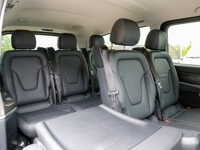 MERCEDES-BENZ V 300 Avantgarde,Extralang,2xSchiebetür el.,AHK... - Personentransporter: das Bild 4 MERCEDES-BENZ V 300 Avantgarde,Extralang,2xSchiebetür el.,AHK... - Personentransporter: das Bild 4