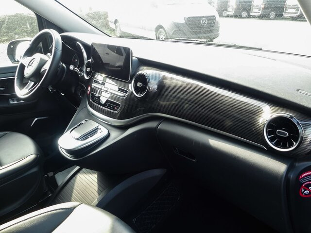 MERCEDES-BENZ V 300 Avantgarde Extralang,2xSchiebetür el.,AHK... - Personentransporter: das Bild 2 MERCEDES-BENZ V 300 Avantgarde Extralang,2xSchiebetür el.,AHK... - Personentransporter: das Bild 2