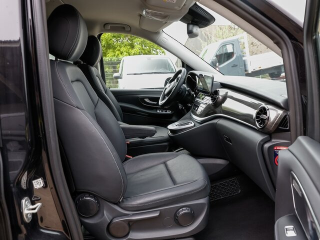 MERCEDES-BENZ V 300 Avantgarde,Extralang,2xSchiebetür el.,AHK... - Personentransporter: das Bild 2 MERCEDES-BENZ V 300 Avantgarde,Extralang,2xSchiebetür el.,AHK... - Personentransporter: das Bild 2