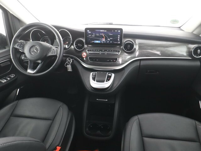 MERCEDES-BENZ V 300 Avantgarde Extralang,Allrad,2Schiebetüren... - Personentransporter: das Bild 2 MERCEDES-BENZ V 300 Avantgarde Extralang,Allrad,2Schiebetüren... - Personentransporter: das Bild 2