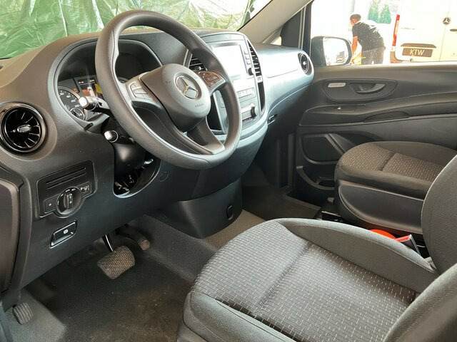 MERCEDES-BENZ Vito 114 TourerPro,lang,Automatik,8Sitze,Kamera - Kleinbus, Personentransporter: das Bild 4 MERCEDES-BENZ Vito 114 TourerPro,lang,Automatik,8Sitze,Kamera - Kleinbus, Personentransporter: das Bild 4