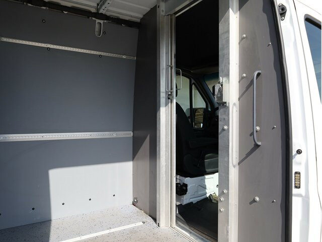 MERCEDES-BENZ eSprinter 312 Kasten FWD,3.924mm Radstand - Kastenwagen, Elektro-Transporter: das Bild 3 MERCEDES-BENZ eSprinter 312 Kasten FWD,3.924mm Radstand - Kastenwagen, Elektro-Transporter: das Bild 3