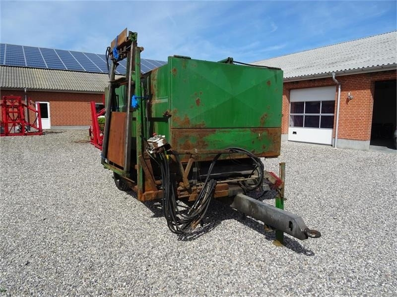 Pomi Renovo 8m3 med komprimator - Anhänger: das Bild 3 Pomi Renovo 8m3 med komprimator - Anhänger: das Bild 3