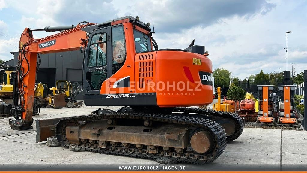 Doosan Kettenbagger DX 235 LCR-5, hyd. SW OilQuick 70-55 - Kettenbagger: das Bild 4 Doosan Kettenbagger DX 235 LCR-5, hyd. SW OilQuick 70-55 - Kettenbagger: das Bild 4