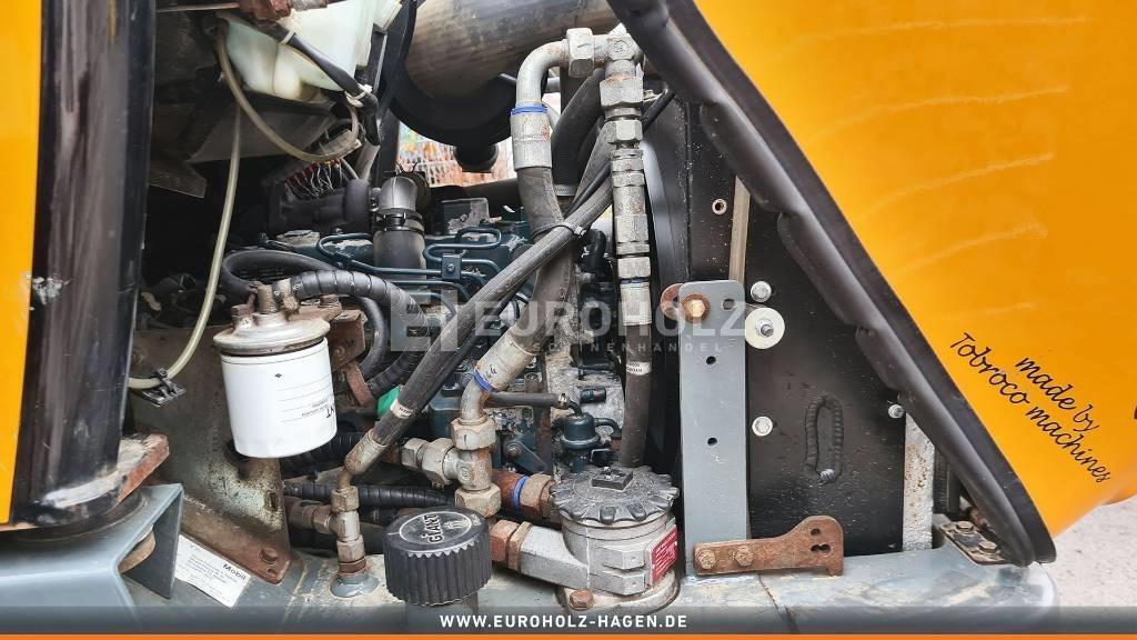 Hoflader GiANT Radlader V452T, Bodenfräse, Mähwerk, Frontschaufel: das Bild 11 Hoflader GiANT Radlader V452T, Bodenfräse, Mähwerk, Frontschaufel: das Bild 11