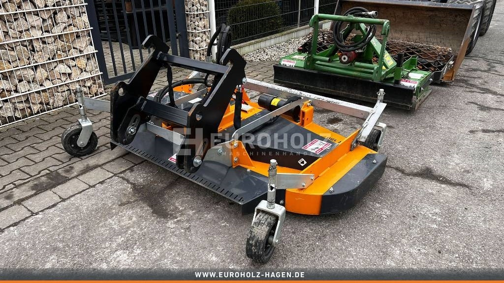 Hoflader GiANT Radlader V452T, Bodenfräse, Mähwerk, Frontschaufel: das Bild 15 Hoflader GiANT Radlader V452T, Bodenfräse, Mähwerk, Frontschaufel: das Bild 15