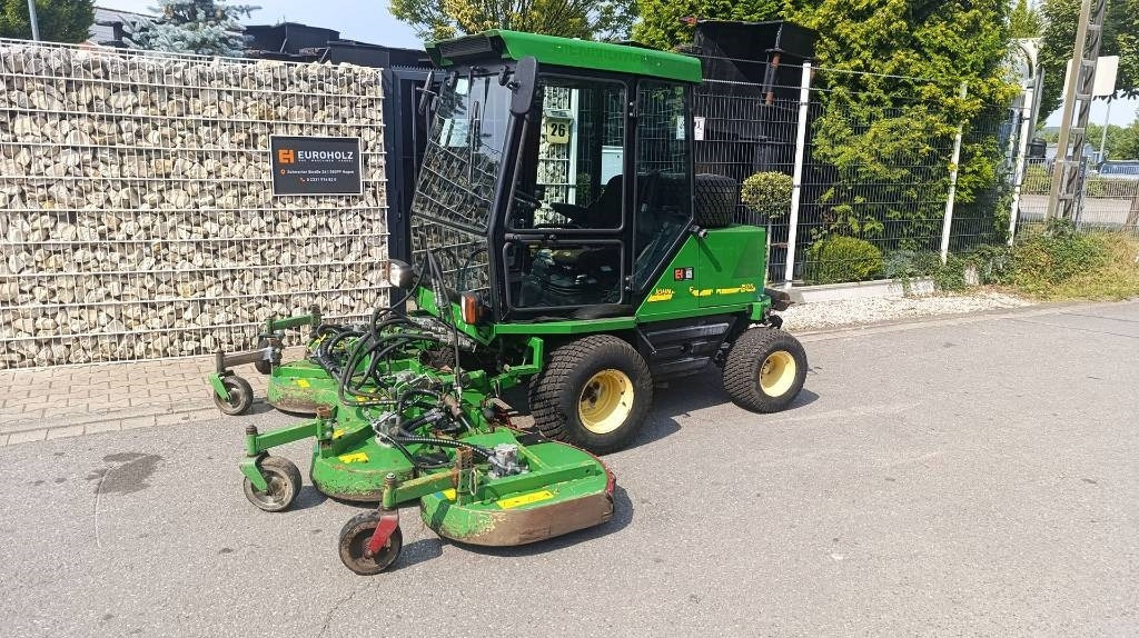 John Deere 1505 vollhydr. Großflächenmäher 3 m Mähwerk Allrad - Mähwerk: das Bild 3 John Deere 1505 vollhydr. Großflächenmäher 3 m Mähwerk Allrad - Mähwerk: das Bild 3