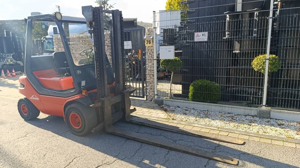 Dieselstapler Linde H 30 D, Duplex, Zusatzhydraulik, Palettengabel: das Bild 16