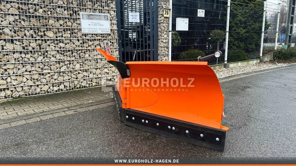 Schneeschild PU-2100 Kramer 420 520 312 580 - Schneepflug für Landmaschine: das Bild 1 Schneeschild PU-2100 Kramer 420 520 312 580 - Schneepflug für Landmaschine: das Bild 1