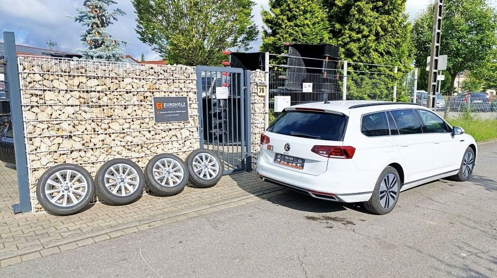Volkswagen Passat GTE 1.4 Plug-In-Hybrid, Batterie neu, Navi - PKW: das Bild 2 Volkswagen Passat GTE 1.4 Plug-In-Hybrid, Batterie neu, Navi - PKW: das Bild 2