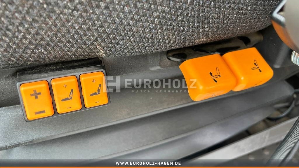 Volvo L 120 G mit Klima und SW, Reifen und Schaufel Neu - Radlader: das Bild 3 Volvo L 120 G mit Klima und SW, Reifen und Schaufel Neu - Radlader: das Bild 3