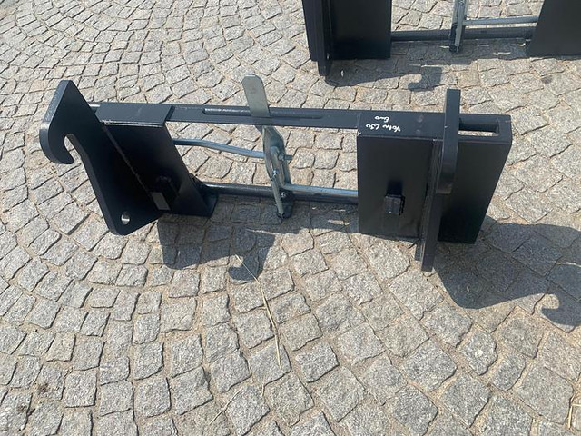 Big BIG Adapter Volvo L30 auf Euro Aufnahme - Anbauteil: das Bild 1 Big BIG Adapter Volvo L30 auf Euro Aufnahme - Anbauteil: das Bild 1
