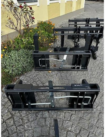 Big Kramer 312 Adapter mit Euro Aufnahme - Anbauteil: das Bild 1 Big Kramer 312 Adapter mit Euro Aufnahme - Anbauteil: das Bild 1
