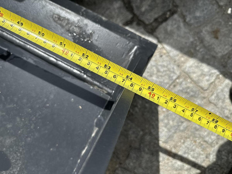 Big Böschungslöffel 140cm mit MS03 Symblock Aufnahme - Schaufel: das Bild 3 Big Böschungslöffel 140cm mit MS03 Symblock Aufnahme - Schaufel: das Bild 3