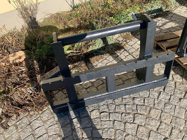 Big Palettengabel 2 t mit Bobcat Teleskoplader Aufnahme - Gabel für Flurförderzeug: das Bild 1 Big Palettengabel 2 t mit Bobcat Teleskoplader Aufnahme - Gabel für Flurförderzeug: das Bild 1
