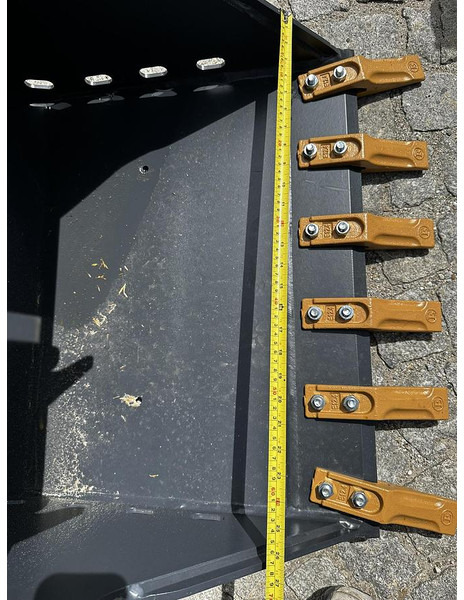 Big Tieflöffel 70cm mit MS03 Symblock Aufnahme - Schaufel: das Bild 2 Big Tieflöffel 70cm mit MS03 Symblock Aufnahme - Schaufel: das Bild 2