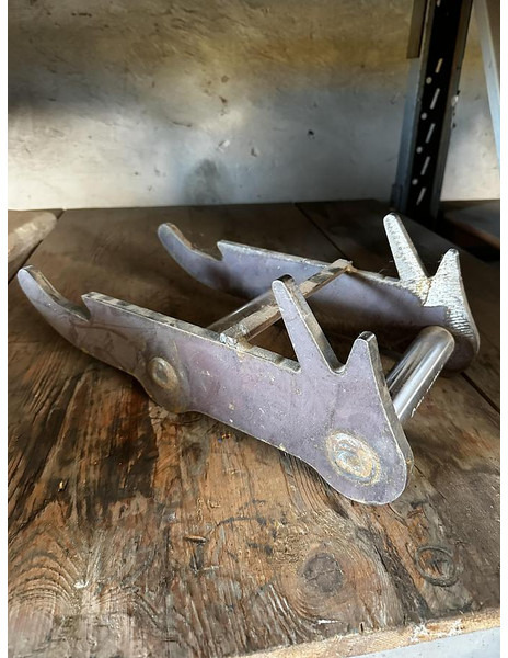 Big Anbauplatte mit Martin M3 Aufnahme - Ersatzteile: das Bild 1 Big Anbauplatte mit Martin M3 Aufnahme - Ersatzteile: das Bild 1