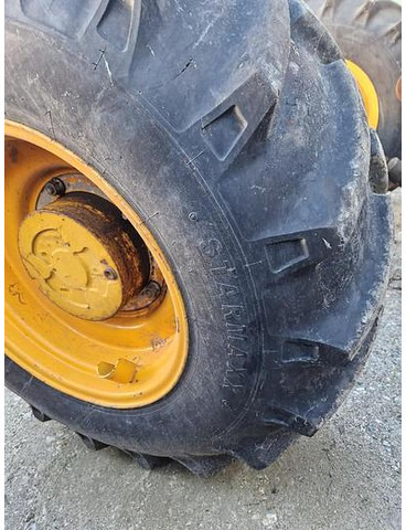 JCB Reifen Starmaxx 15.5/80-24 NEU - Ersatzteile: das Bild 1 JCB Reifen Starmaxx 15.5/80-24 NEU - Ersatzteile: das Bild 1