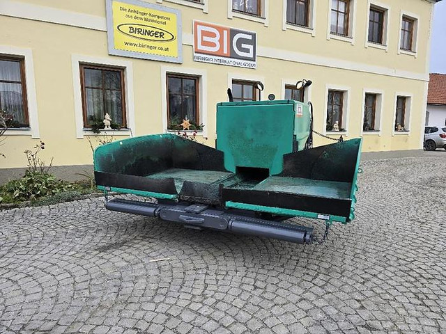 Vögele Super 800 Asphaltfertiger - Asphalttechnik: das Bild 5 Vögele Super 800 Asphaltfertiger - Asphalttechnik: das Bild 5