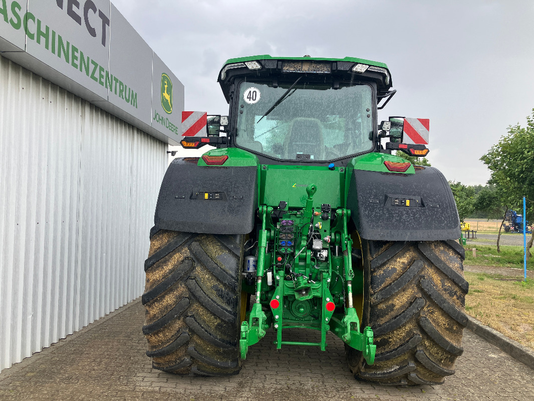 John Deere 8R370 - Traktor: das Bild 5 John Deere 8R370 - Traktor: das Bild 5