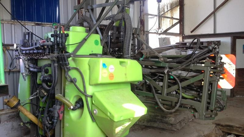 Tecnoma TX-Elektra - Anbauspritze: das Bild 1 Tecnoma TX-Elektra - Anbauspritze: das Bild 1